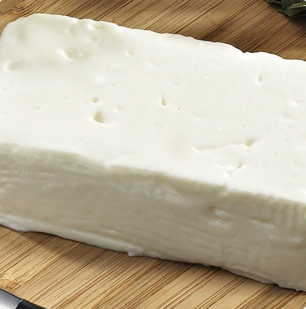 Italian creamy fresh cheese Stracchino 200g
